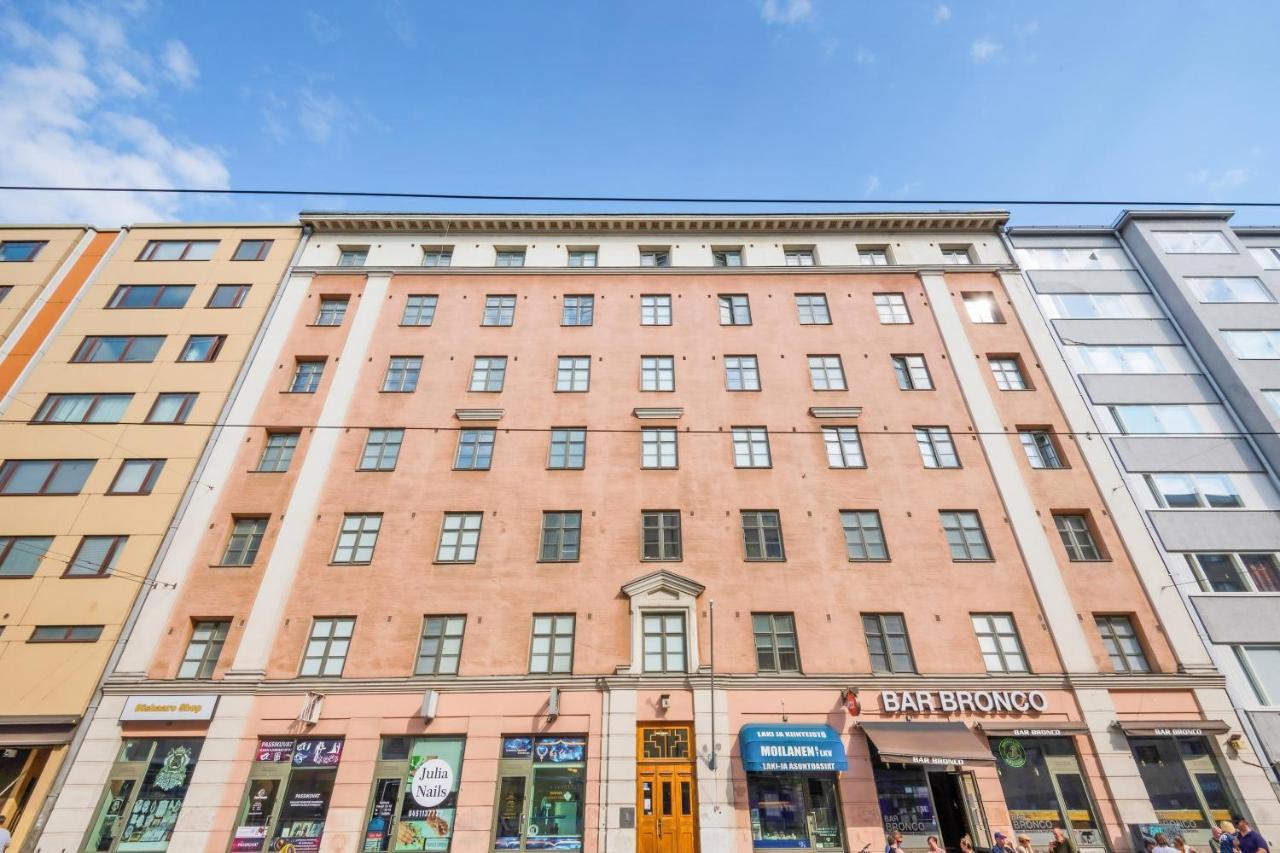 Wehost Hameentie Helsínquia Exterior foto